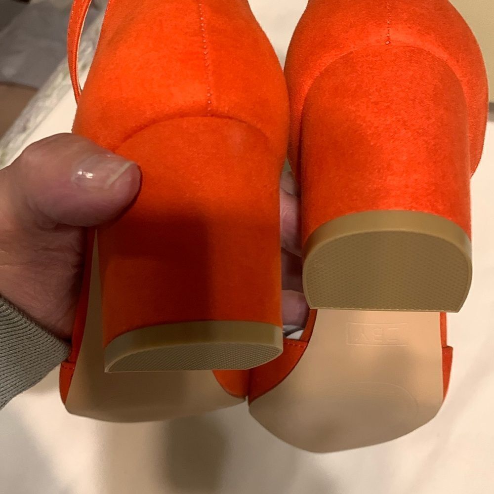 COPY - Size 8 Orange retro wedding dressy shoes with block heel - Picture 5 of 12